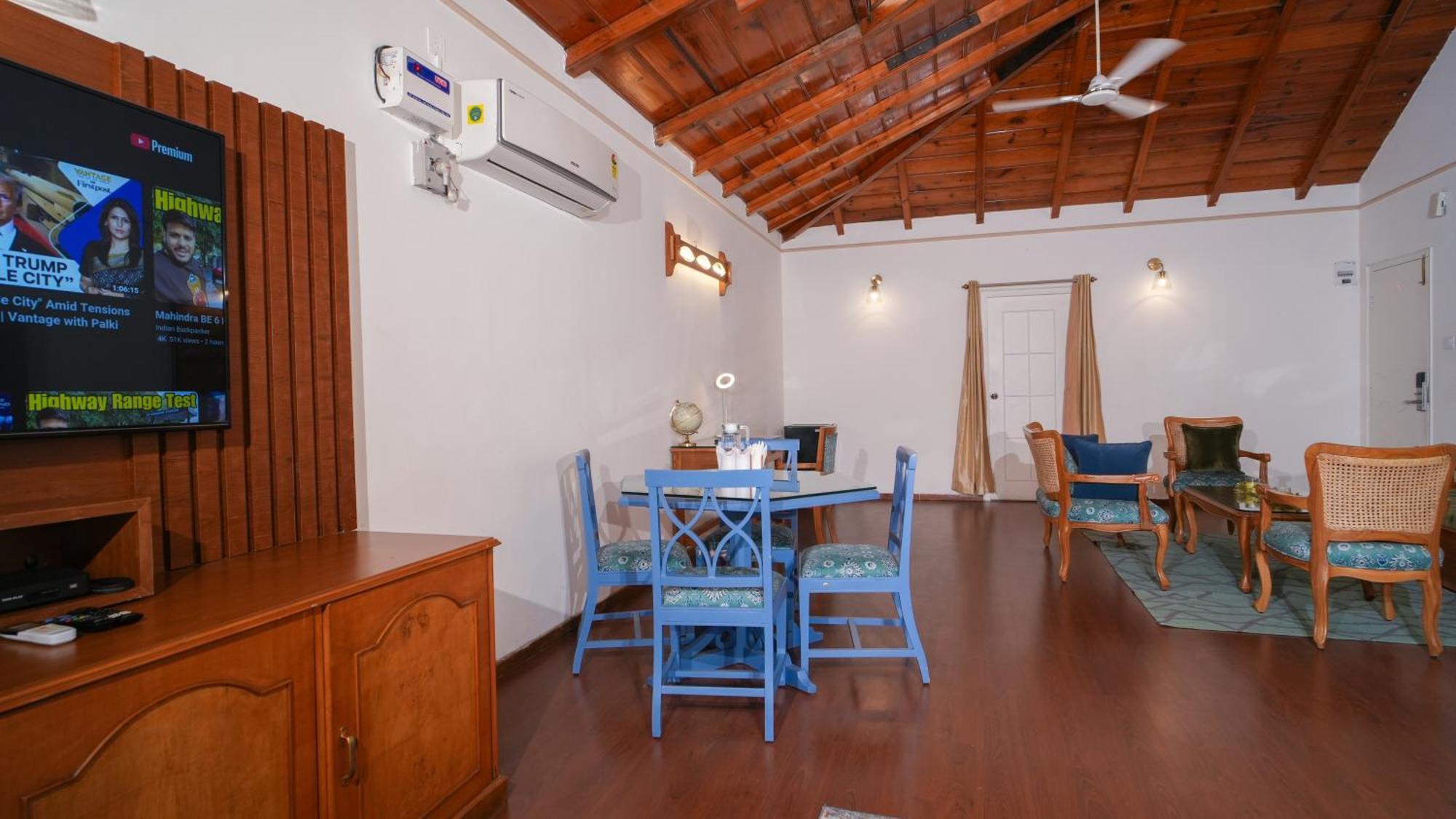 Neelesh Inn- A Luxury Lake View Hotel- 20 Kms From Nainital Bhīm Tāl エクステリア 写真