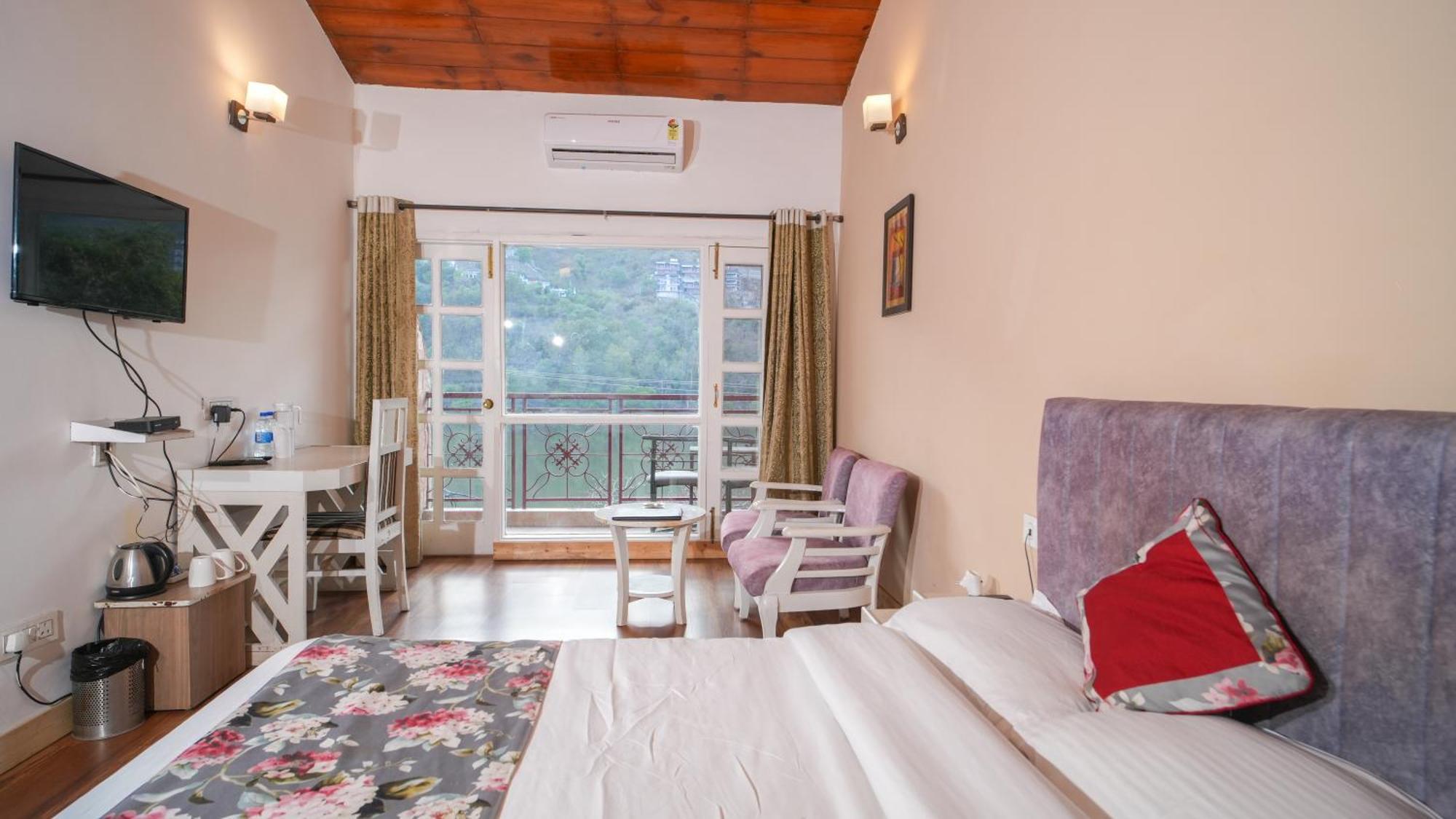 Neelesh Inn- A Luxury Lake View Hotel- 20 Kms From Nainital Bhīm Tāl エクステリア 写真