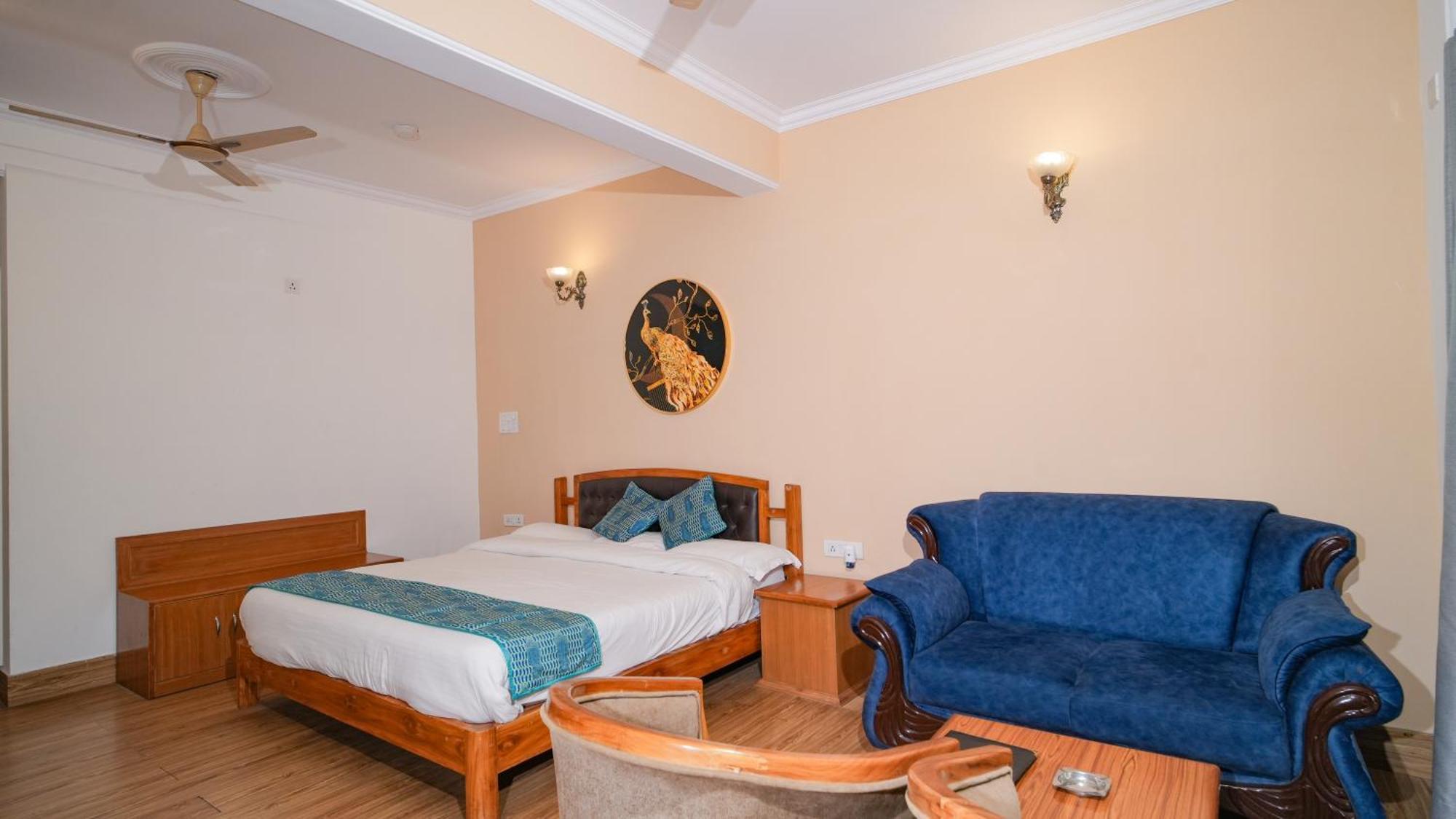 Neelesh Inn- A Luxury Lake View Hotel- 20 Kms From Nainital Bhīm Tāl エクステリア 写真