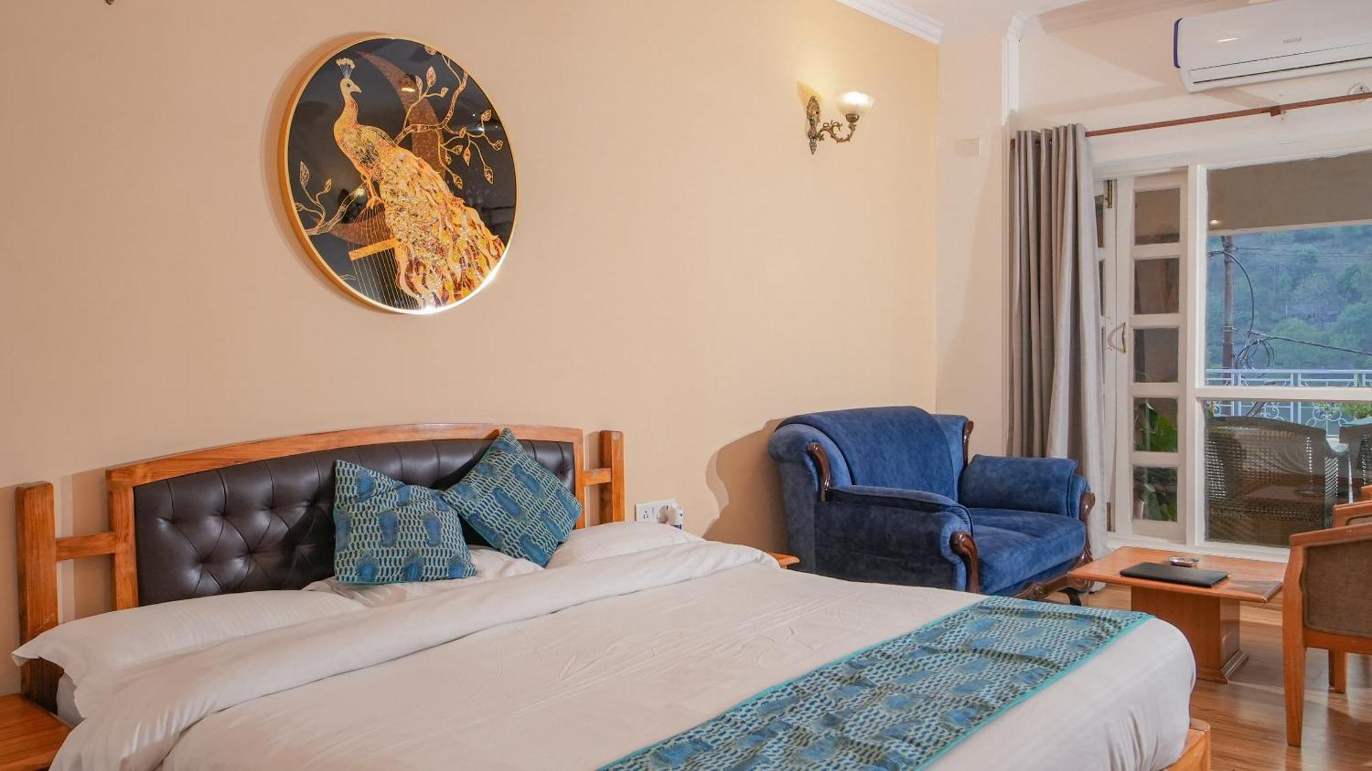 Neelesh Inn- A Luxury Lake View Hotel- 20 Kms From Nainital Bhīm Tāl エクステリア 写真